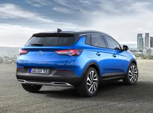 Opel Grandland X In Motion Wallpaper