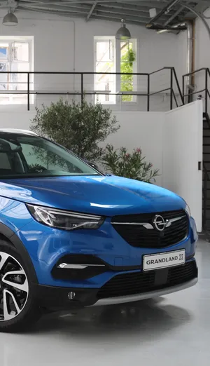 Opel Grandland X: Sleek Crossover Suv Wallpaper