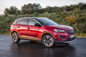 Opel Grandland X - The Ultimate Adventure Companion Wallpaper