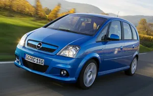 Opel Meriva In Motion Wallpaper