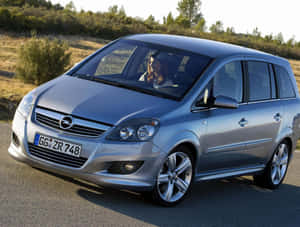 Opel Zafira - Perfect Fusion Of Style And Functionality Wallpaper