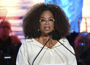 Oprah Winfrey Giving Speech Wallpaper