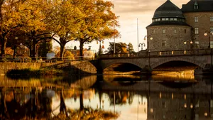 Orebro Castle Autumn Reflection Sweden Wallpaper