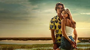 Outer Banks Sarah With John B Wallpaper