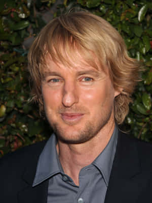 Owen Wilson Looking Dashing. Wallpaper