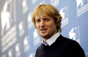 Owen Wilson Pose Wallpaper