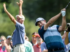 Padraig Harrington Blurred Spectators Wallpaper