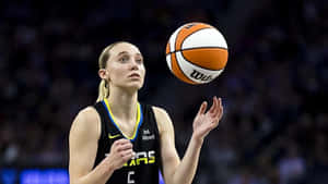 Paige Bueckers Basketball Focus Wallpaper