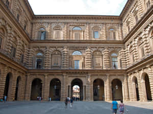 Palazzo Pitti Tourists Wallpaper