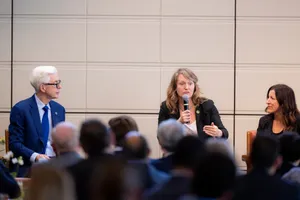 Panel Discussionat Conference Wallpaper