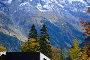 Paragliding Destination In Switzerland Wallpaper