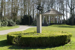 Park Gazeboand Sculpture Oosterhout Wallpaper