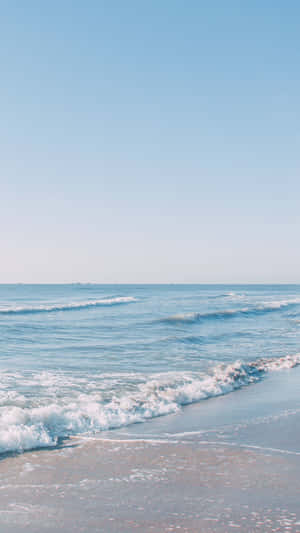 Pastel Blue Aesthetic Ocean Waves Wallpaper