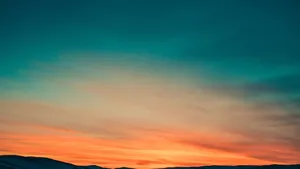 Pastel Gradient Sunset Sky Wallpaper