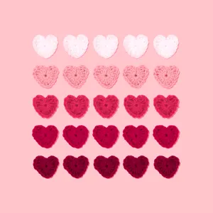 Pastel Pink Heart Crochet Appliques Wallpaper