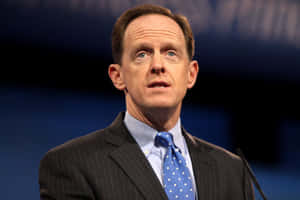 Pat Toomey Dressed In Blue Tie Wallpaper