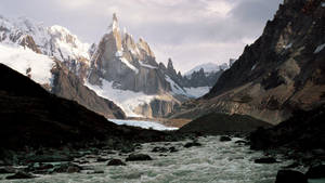 Patagonia Rushing White Water River Wallpaper