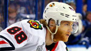 Patrick Kane White Chicago Blackhawks Focused Wallpaper