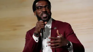 Patrick Willis Speaking Event Wallpaper