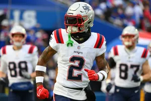 Patriots Player Jalen Mills On Field Wallpaper