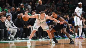 Payton Pritchard Basketball Defense Wallpaper