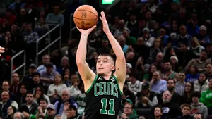 Payton Pritchard Shooting Shot Wallpaper