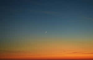 Peaceful Relaxing Crescent Moon Wallpaper