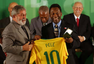 Pele Receiving Number10 Jersey Wallpaper