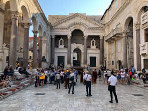 People At The Diocletians Palace Wallpaper