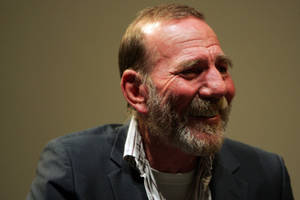 Pete Postlethwaite Old Man Laugh Wallpaper