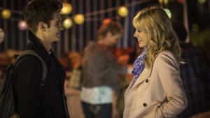 Peter Parker Dating Gwen Wallpaper