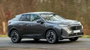 Peugeot3008 S U Vin Motion Wallpaper