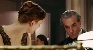Phantom Thread Intense Conversation Wallpaper