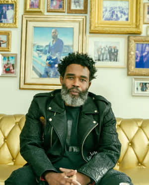 Pharoahe Monch Sittingon Gold Sofa Wallpaper