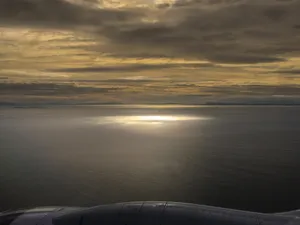 Phenomenal Ocean Sunlight Wallpaper