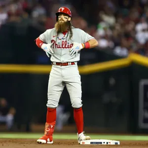 Phillies Player Standingon Base Wallpaper