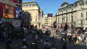 Piccadilly Circus London Busy Road Wallpaper