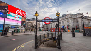 Piccadilly Circus Underground Subway Station Wallpaper