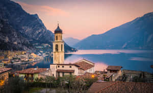 Picturesque Town View At Lago Di Garda Wallpaper