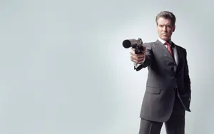 Pierce Brosnan Enjoying A Refreshing, Sunny Day. Wallpaper