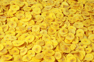 Pile Of Banana Chips Wallpaper