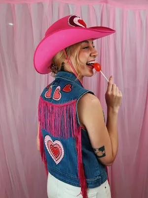 Pink Cowgirl Aestheticwith Lollipop Wallpaper