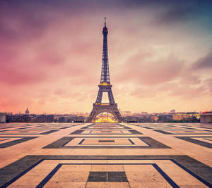 Pink Sky Over Paris Eiffel Tower Wallpaper