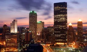 Pittsburgh Skyline In City Center Wallpaper