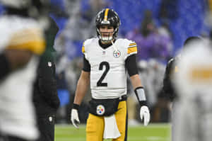 Pittsburgh Steelers Quarterback Mason Rudolph On Field Wallpaper