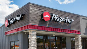 Pizza Hut Restaurant Signage Wallpaper