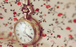 Pocket Watch Vintage Aesthetic Laptop Wallpaper