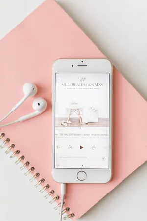 Podcaston Smartphonewith Earphones Wallpaper