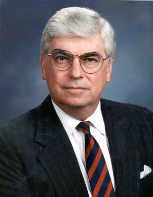 Political Figure Christopher Dodd Wallpaper