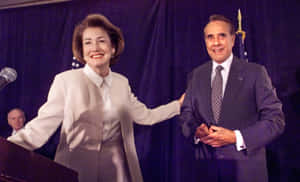 Politician Elizabeth Dole And Bob Dole Wallpaper